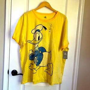 Disney’s Donald Duck Yellow, Double-Sided Graphic Tee, new with tags, XXL